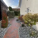 Rose Garden Apartment *